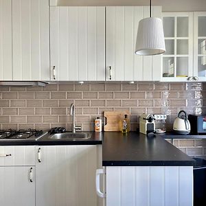 Old Dutch bed&breakfast in city center Haarlem!